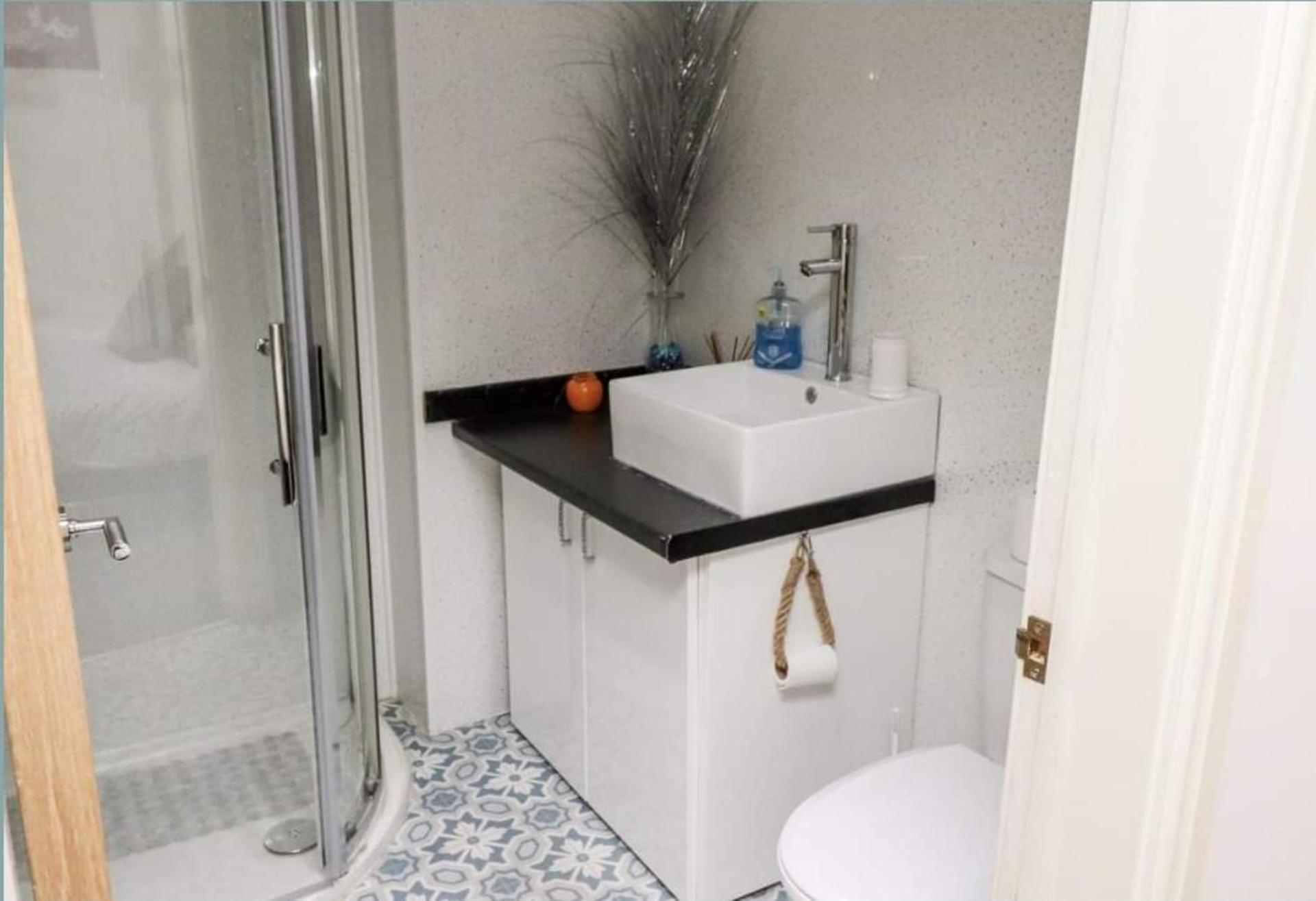 Ground Floor Studio Apartment In Бридлингтън Екстериор снимка